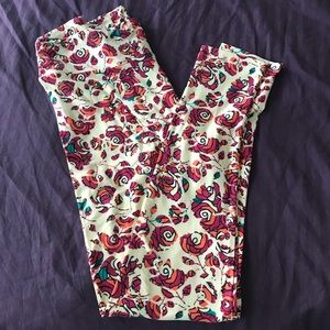 Cream floral Lula Roe TC Leggings